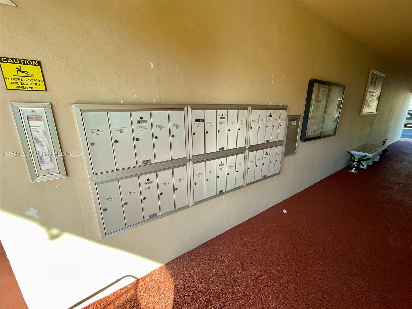BEVERLY HILLS CONDO NUMBE - Residential