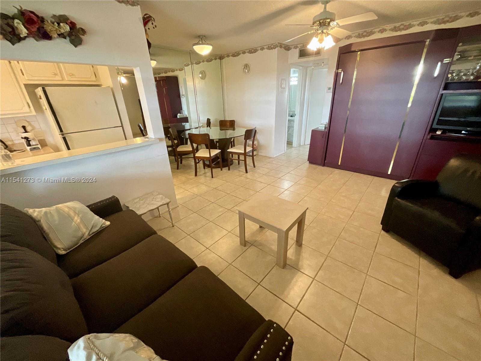 BEVERLY HILLS CONDO NUMBE - Residential