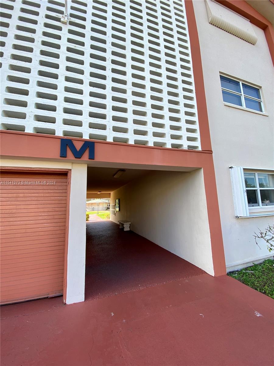 BEVERLY HILLS CONDO NUMBE - Residential