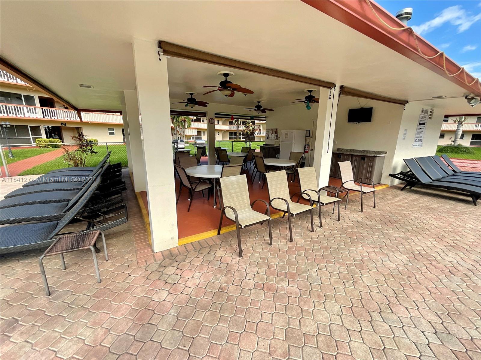 BEVERLY HILLS CONDO NUMBE - Residential