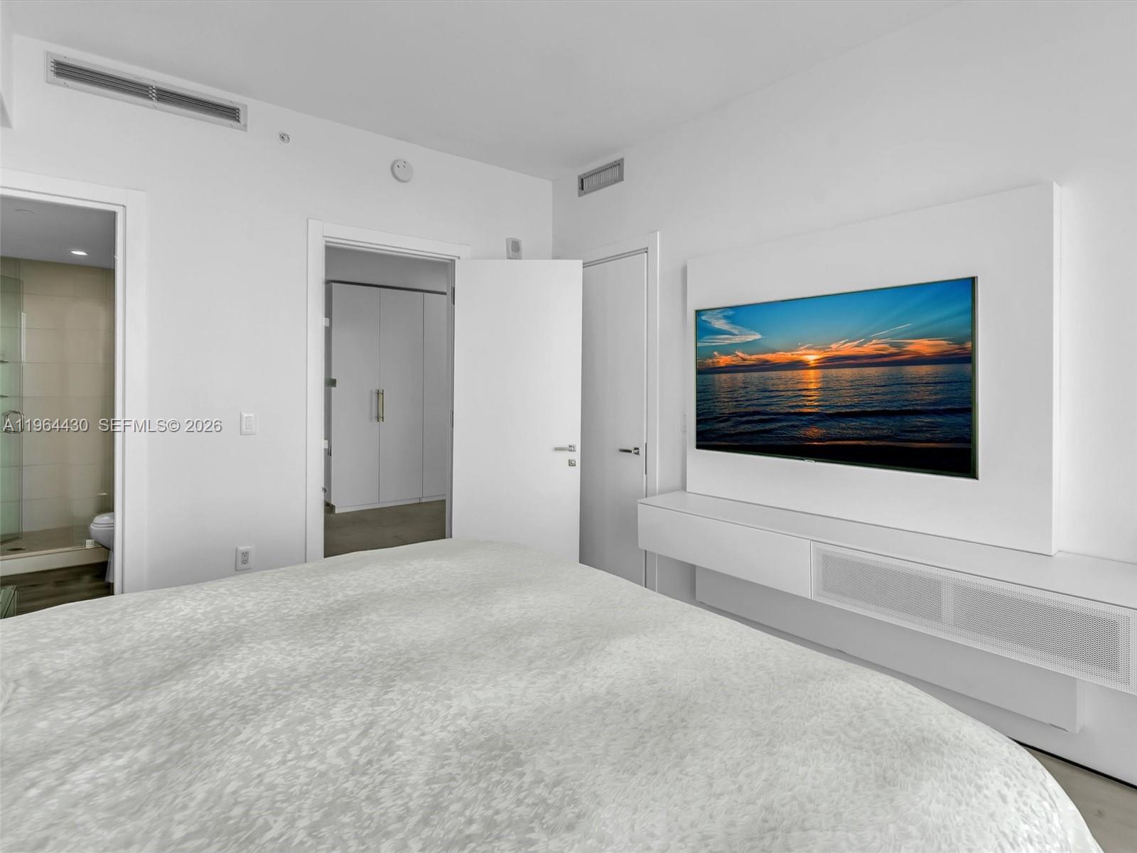 BISCAYNE BEACH CONDO - Residential