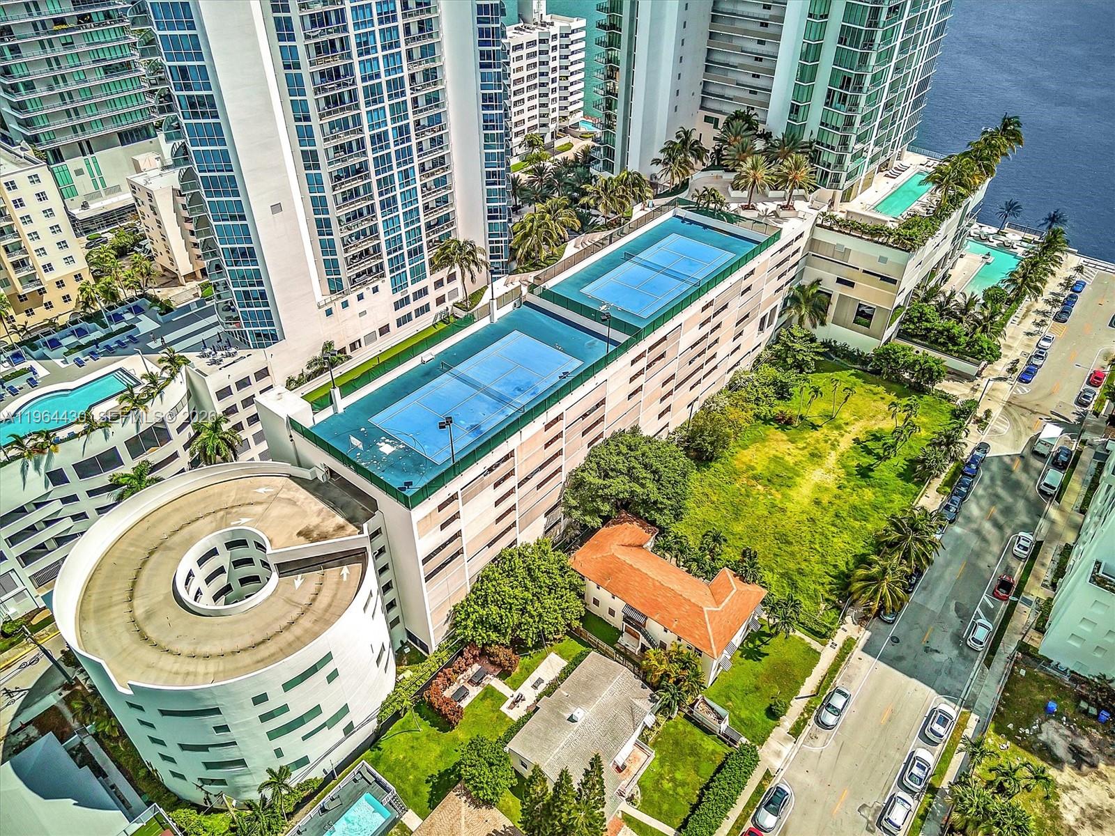 BISCAYNE BEACH CONDO - Residential