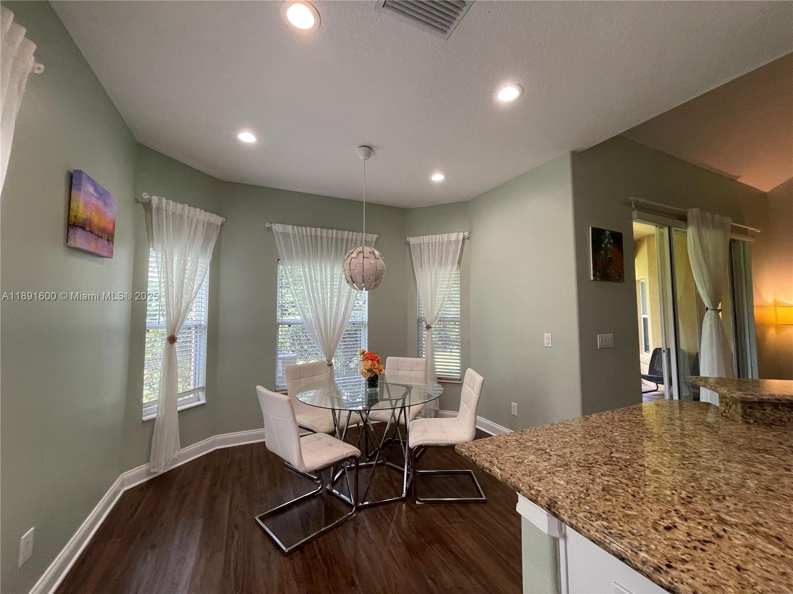 TOSCANA - Residential