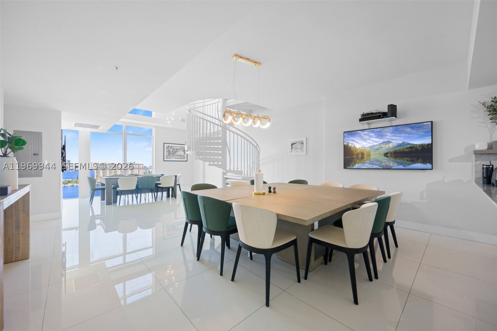 400 Sunny Isles Blvd 2004