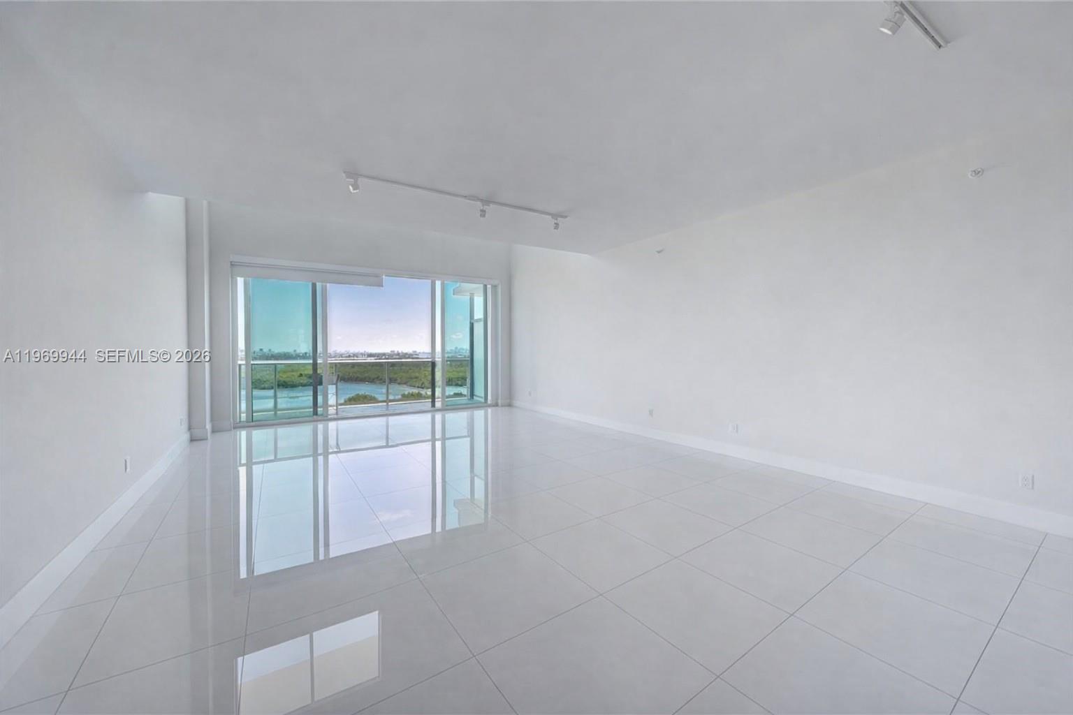 400 SUNNY ISLES CONDO WES - Residential