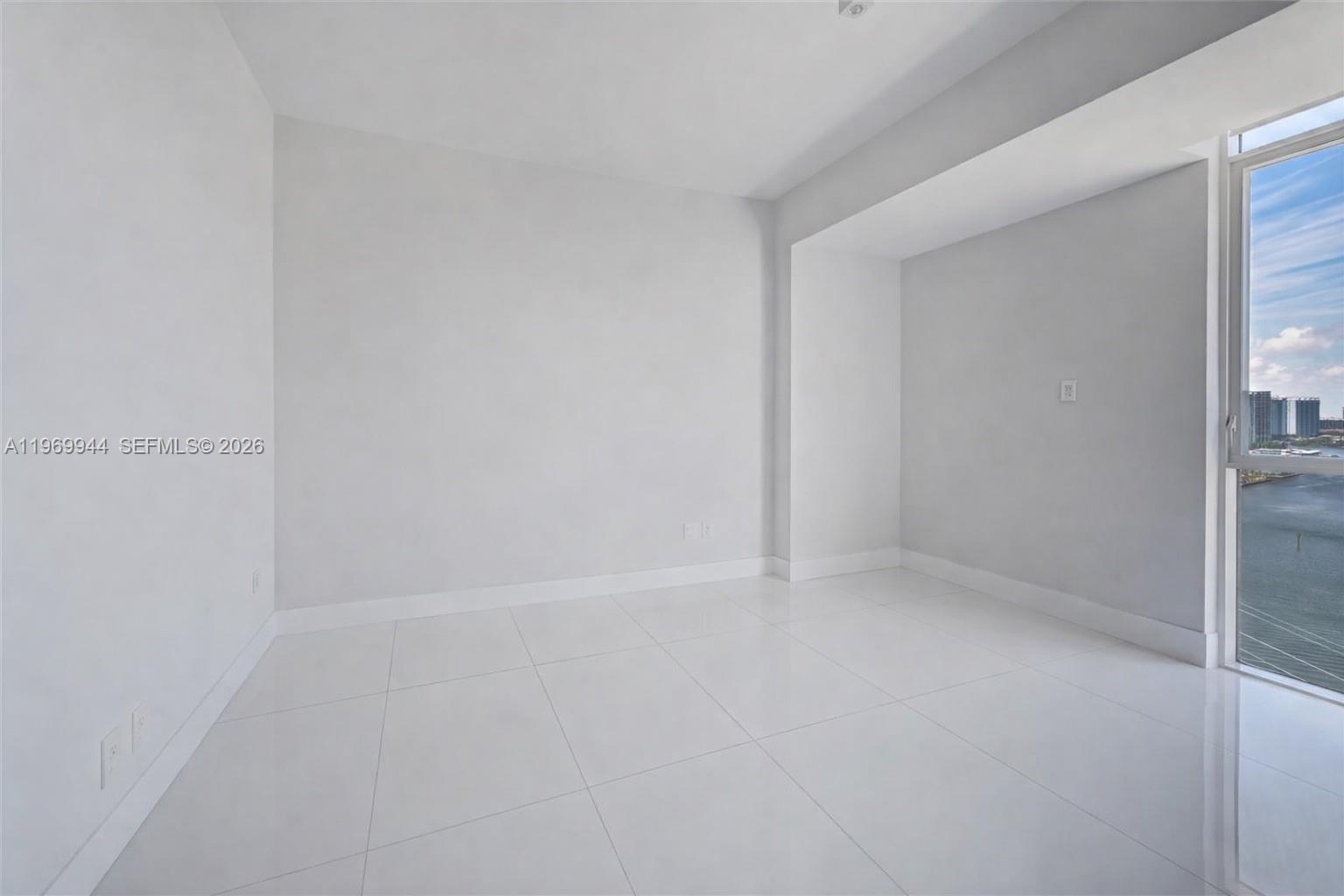 400 SUNNY ISLES CONDO WES - Residential