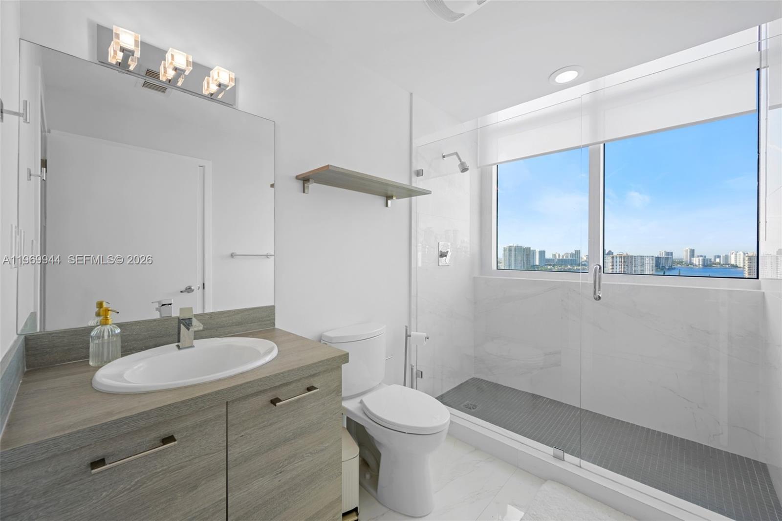 400 SUNNY ISLES CONDO WES - Residential
