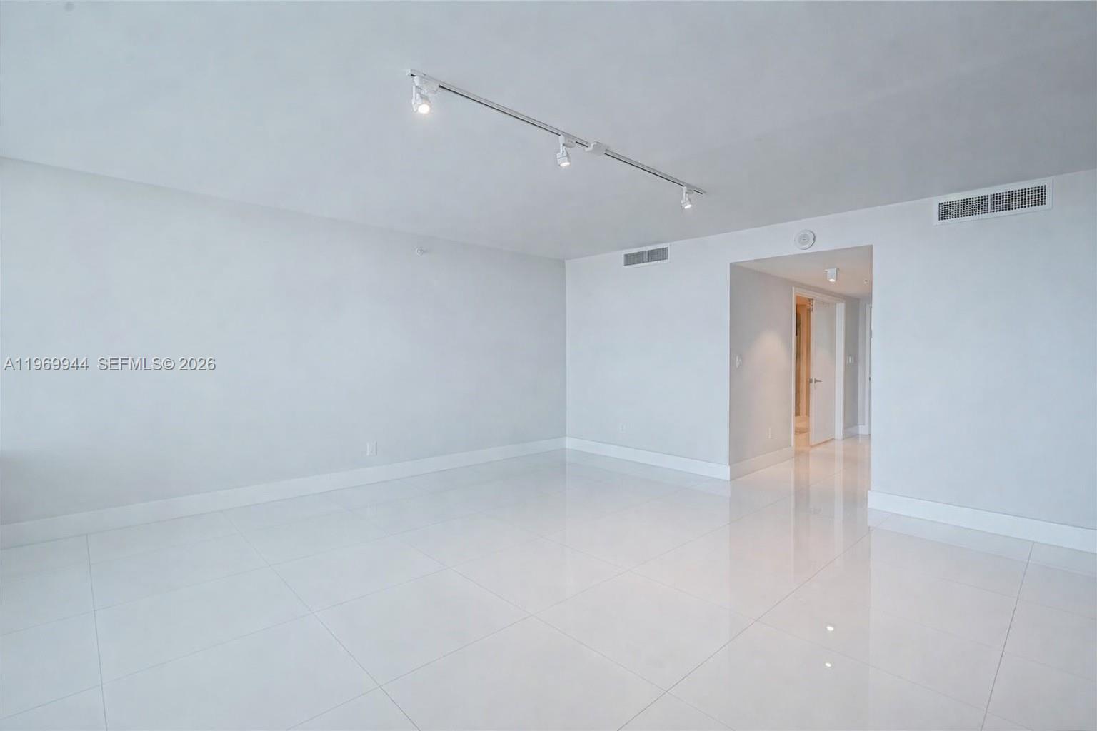 400 SUNNY ISLES CONDO WES - Residential