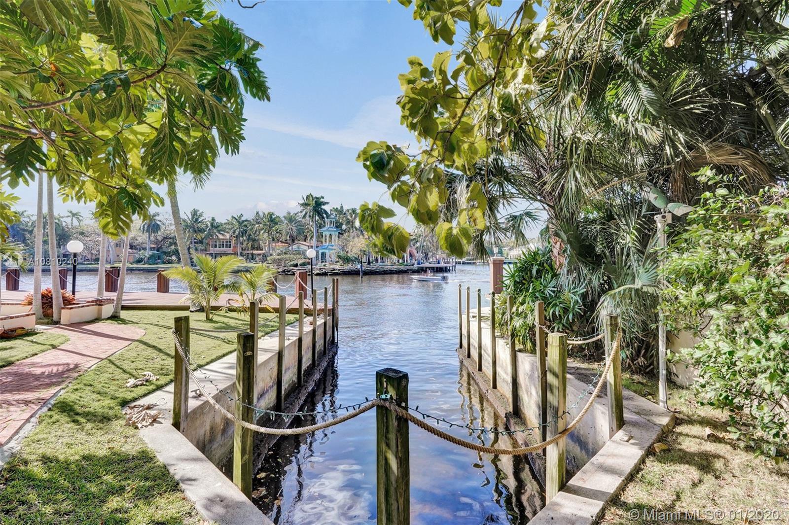 COLEE HAMMOCK - Land