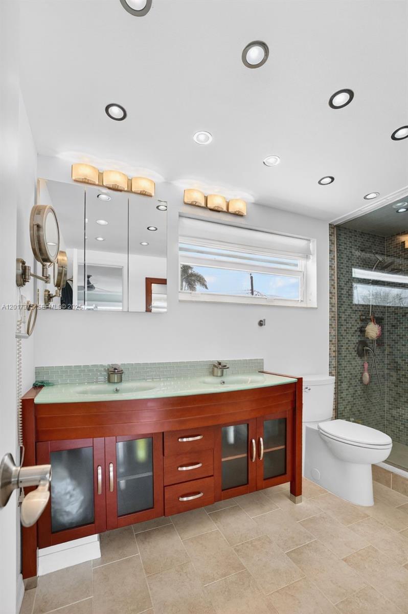 LAUDERDALE ISLES NO 2 - Residential