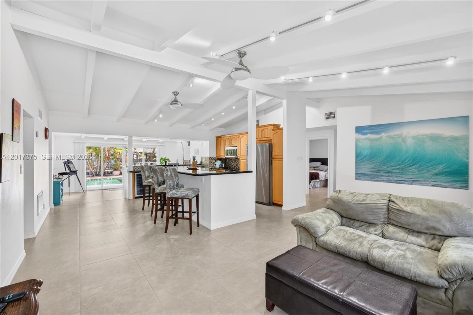 LAUDERDALE ISLES NO 2 - Residential