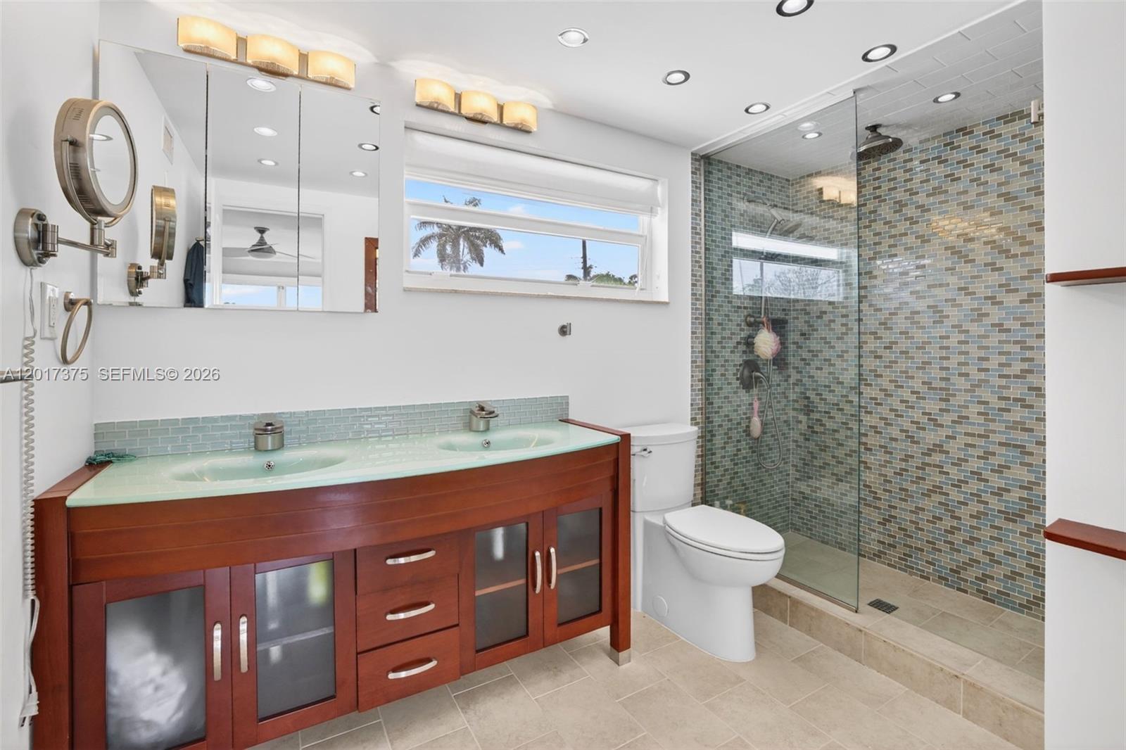 LAUDERDALE ISLES NO 2 - Residential
