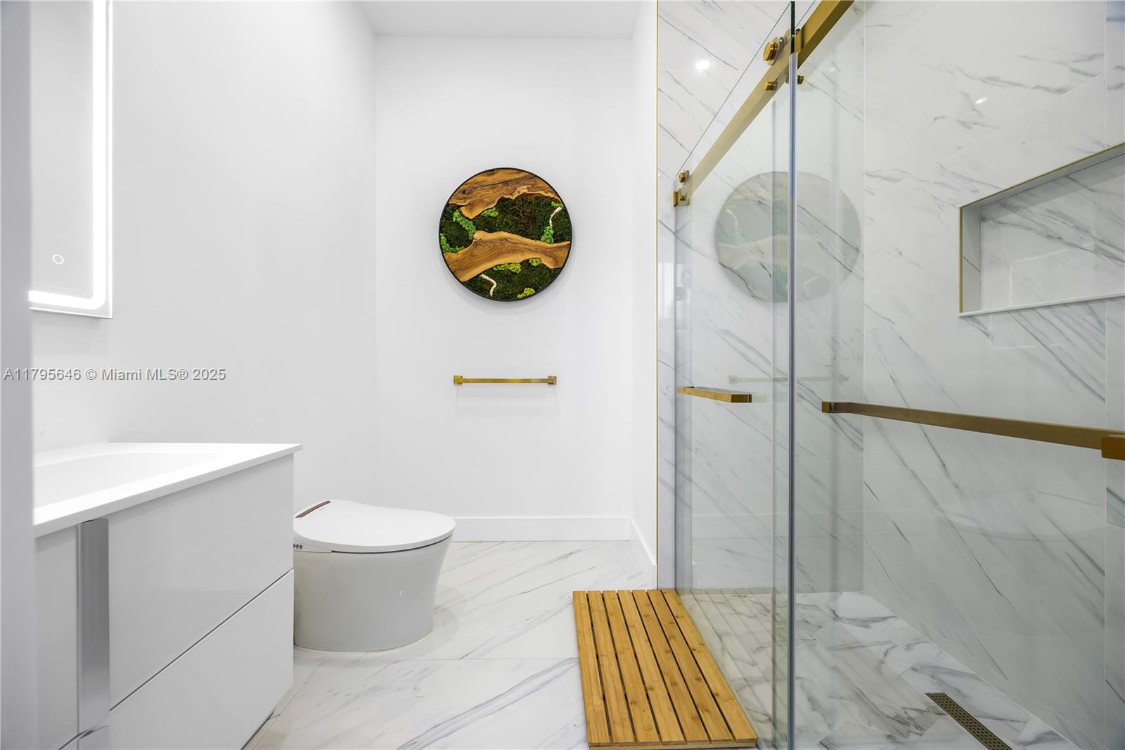 NORTH BAL HARBOUR - Residential Lease