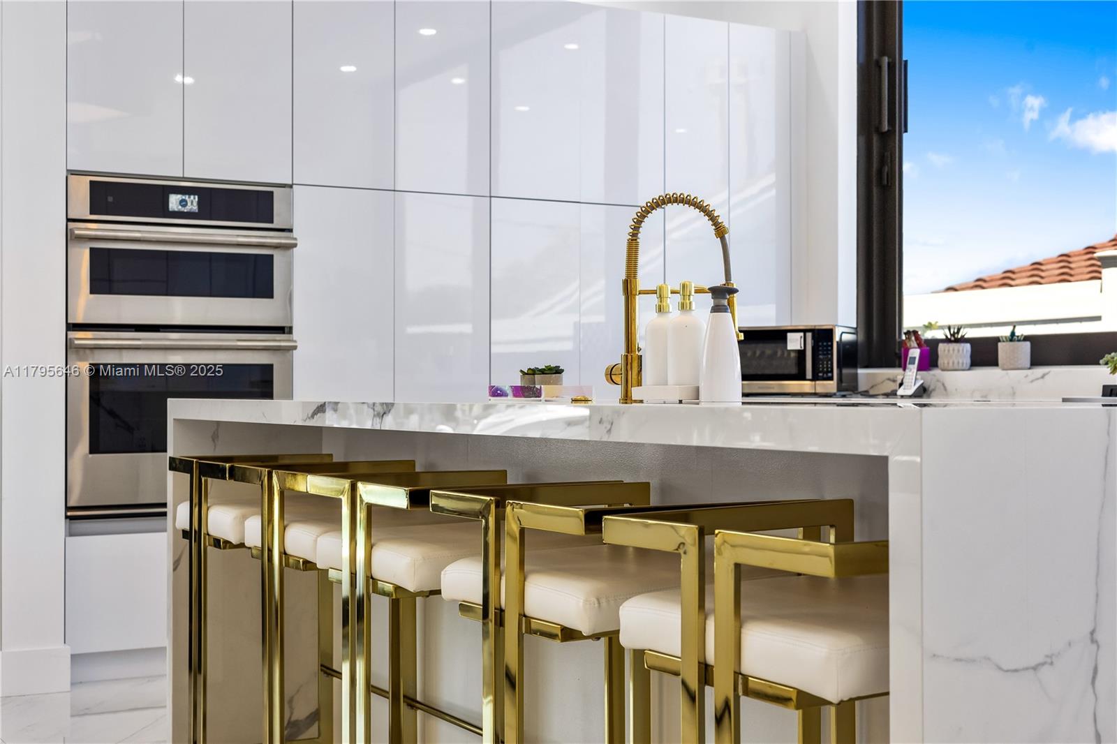 NORTH BAL HARBOUR - Residential Lease