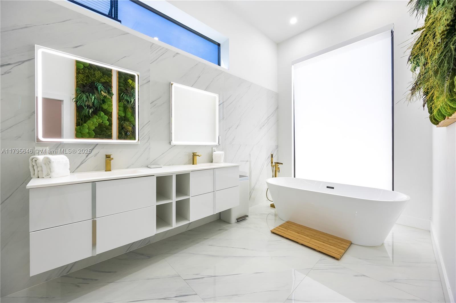 NORTH BAL HARBOUR - Residential Lease