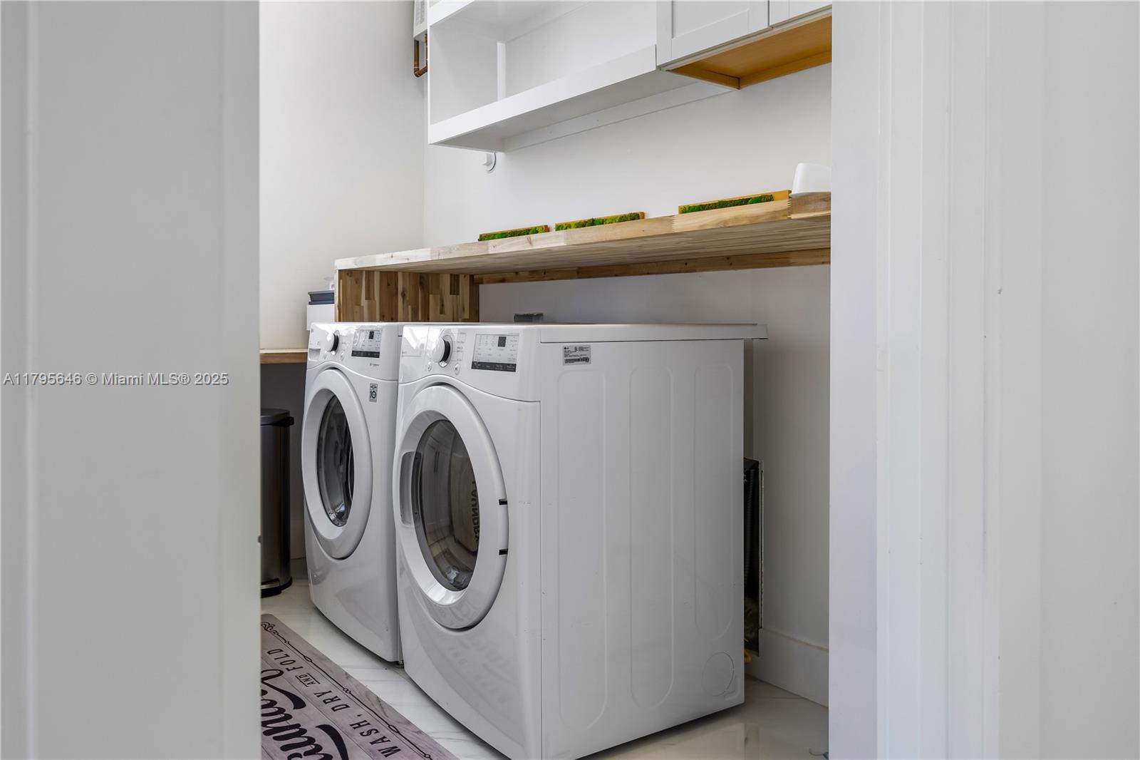 NORTH BAL HARBOUR - Residential Lease