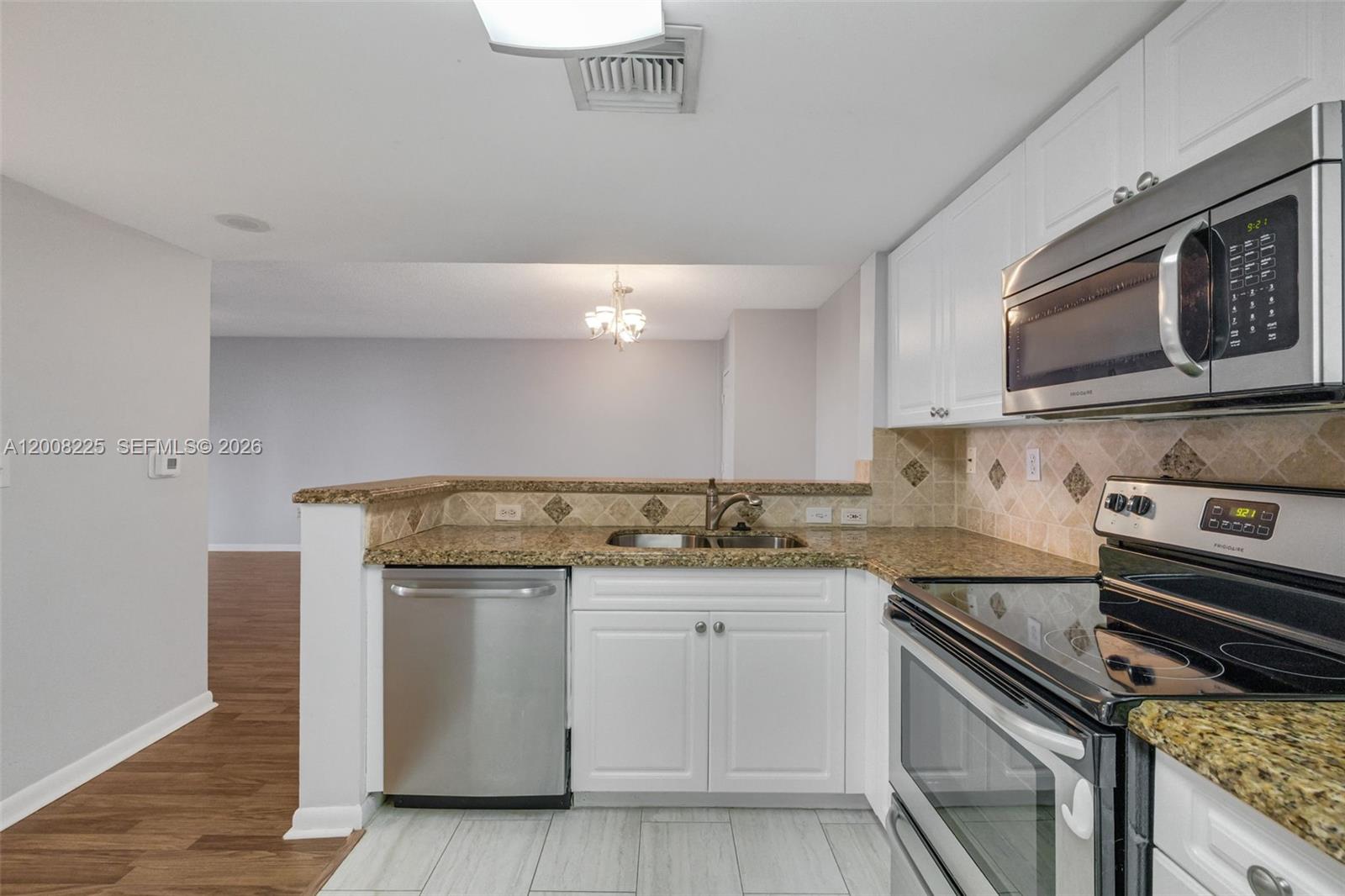 LAS OLAS BY THE RIVER CON - Residential