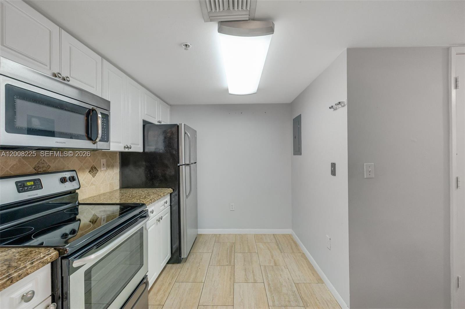 LAS OLAS BY THE RIVER CON - Residential