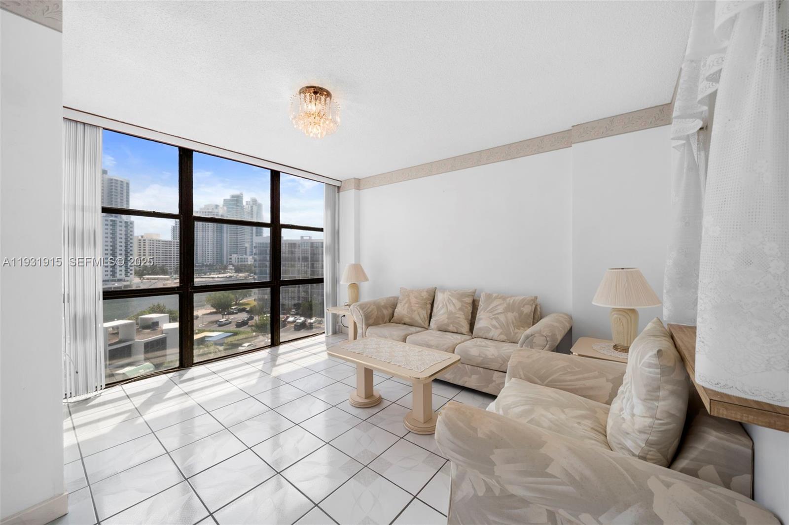 OCEANVIEW PARK CONDO - Residential Lease