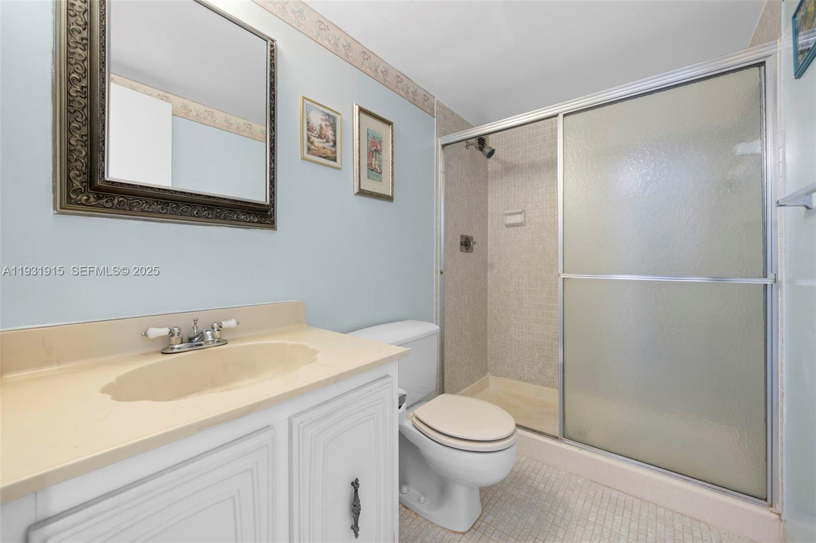 OCEANVIEW PARK CONDO - Residential Lease