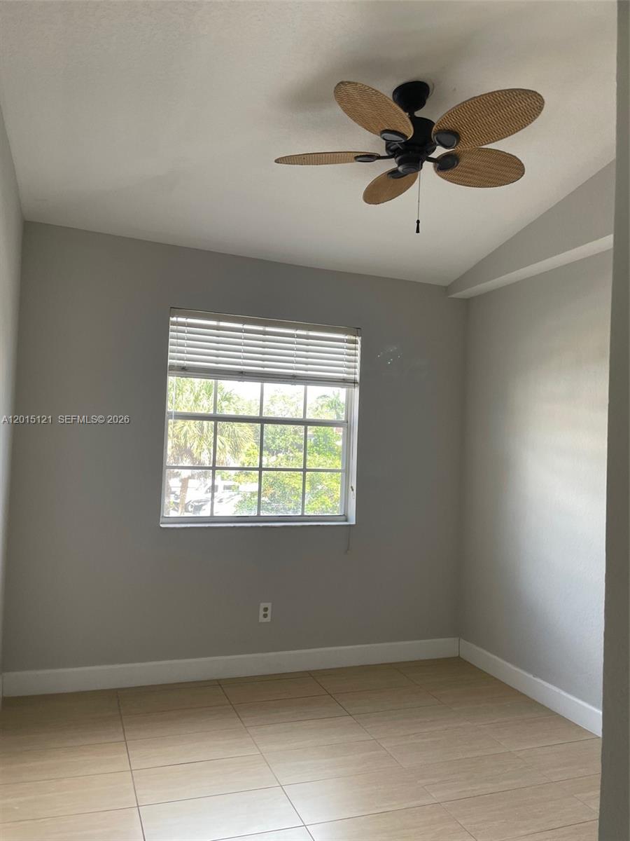 VILLAS DE TUSCANY CONDO - Residential Lease