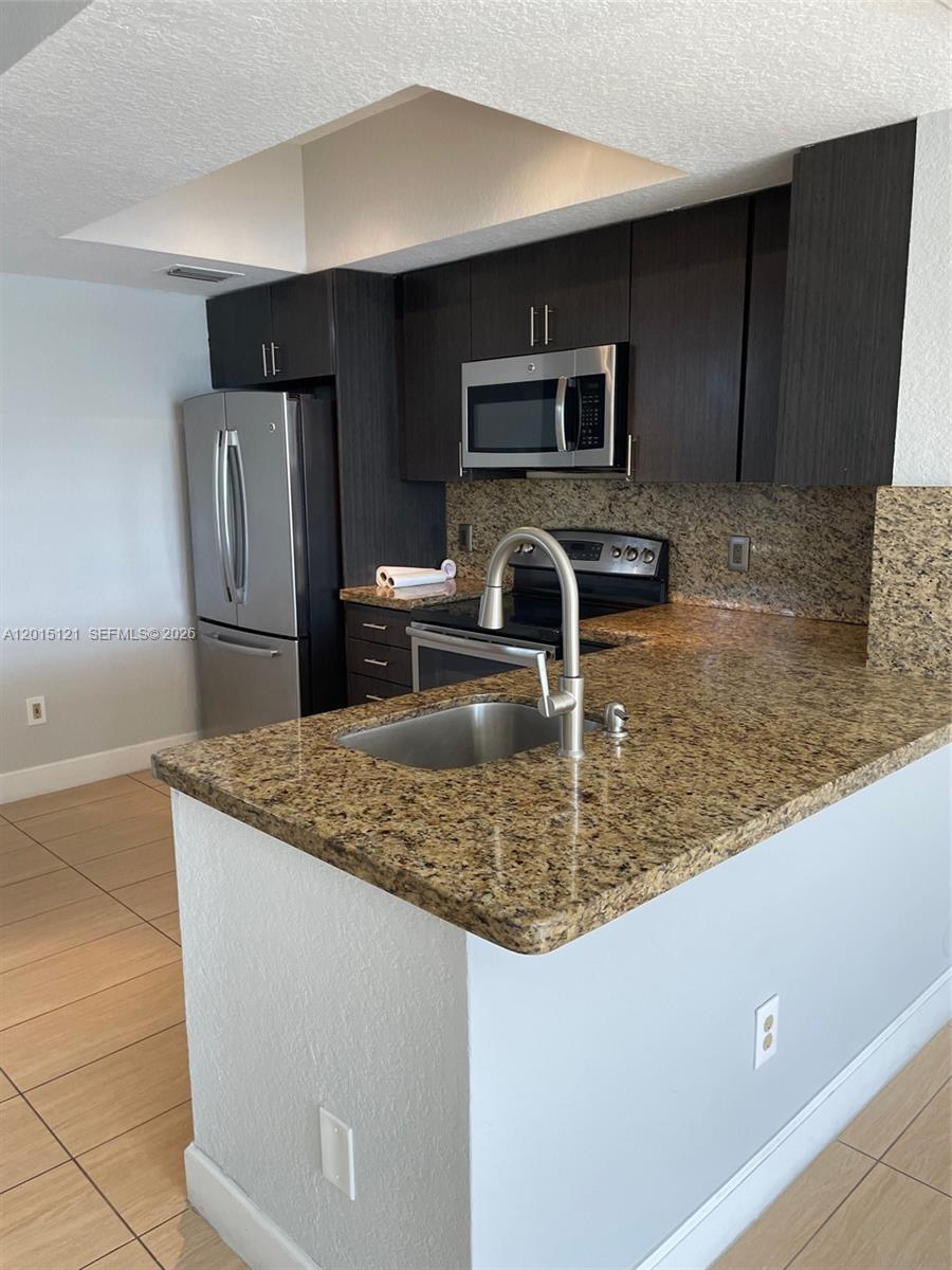VILLAS DE TUSCANY CONDO - Residential Lease