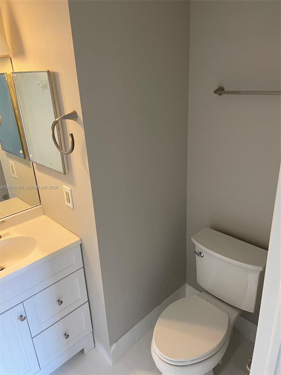 VILLAS DE TUSCANY CONDO - Residential Lease