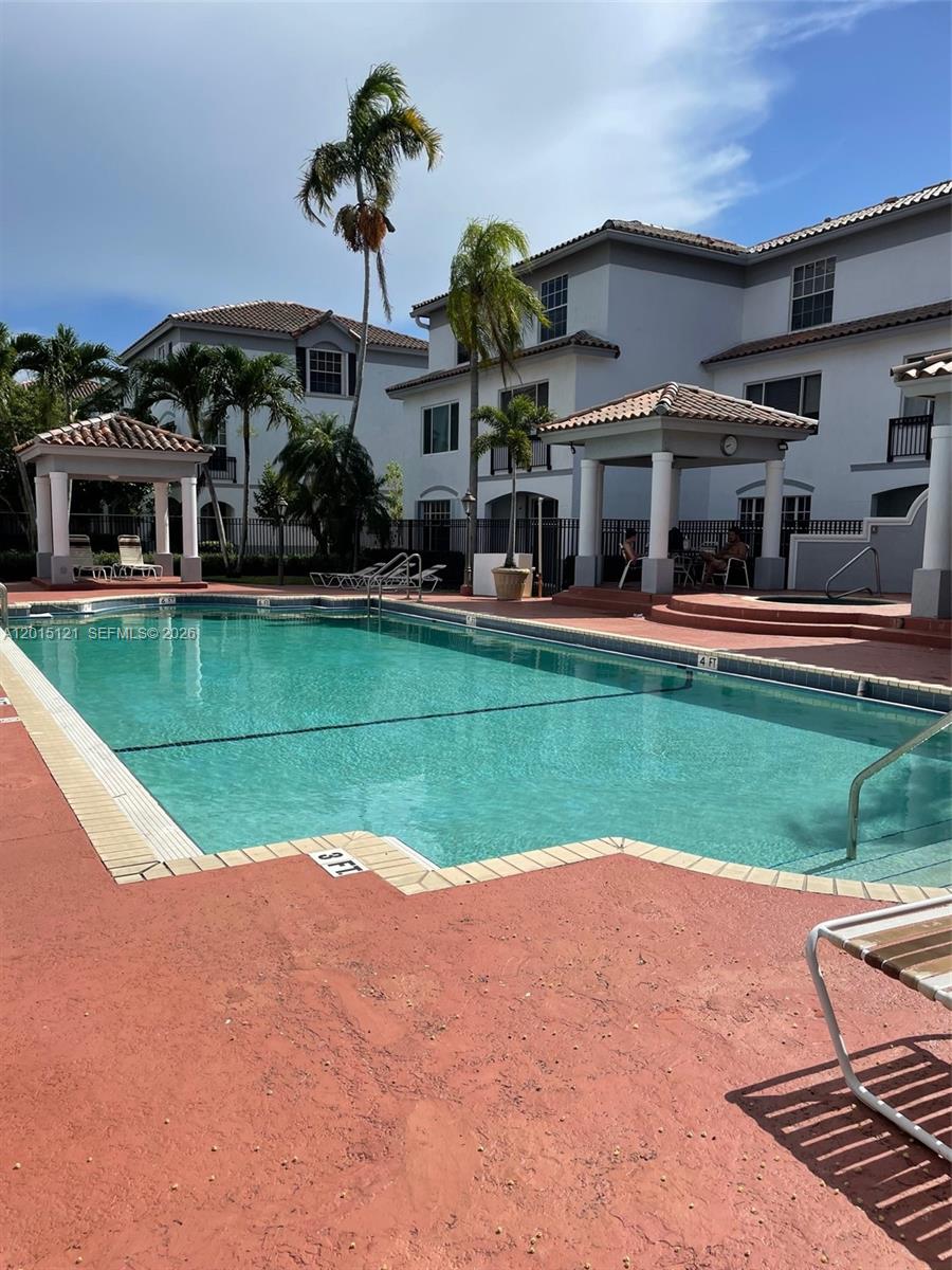 VILLAS DE TUSCANY CONDO - Residential Lease