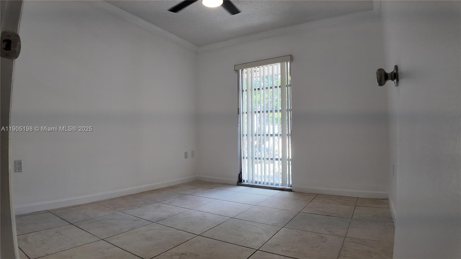 HOLLYWOOD GARDENS CONDOMI - Residential Lease