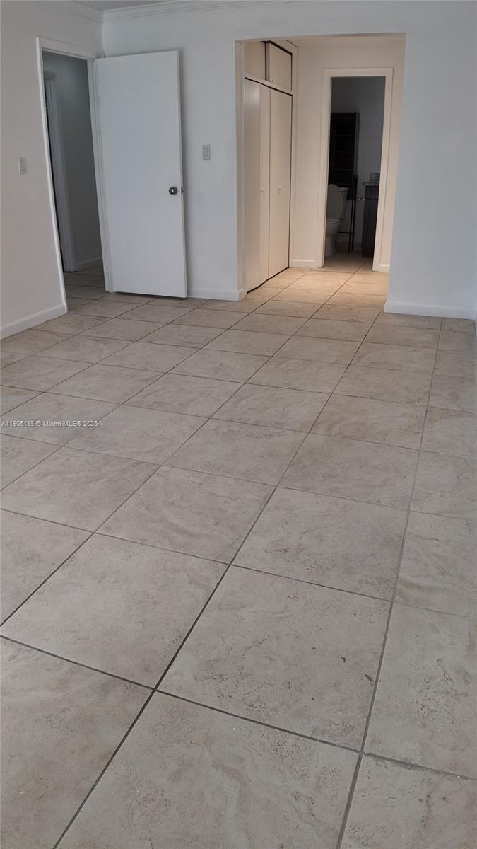 HOLLYWOOD GARDENS CONDOMI - Residential Lease