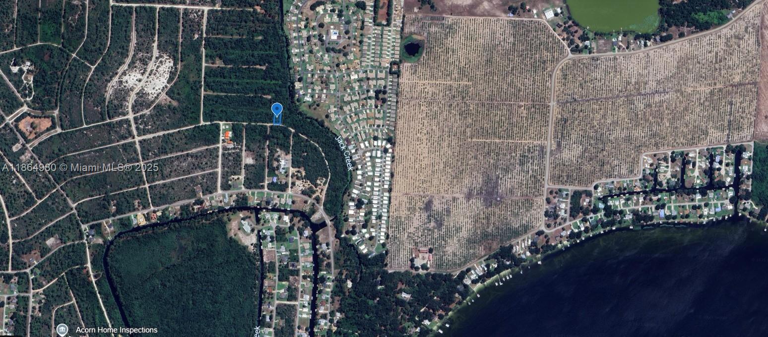 LEISURE LAKES - Land