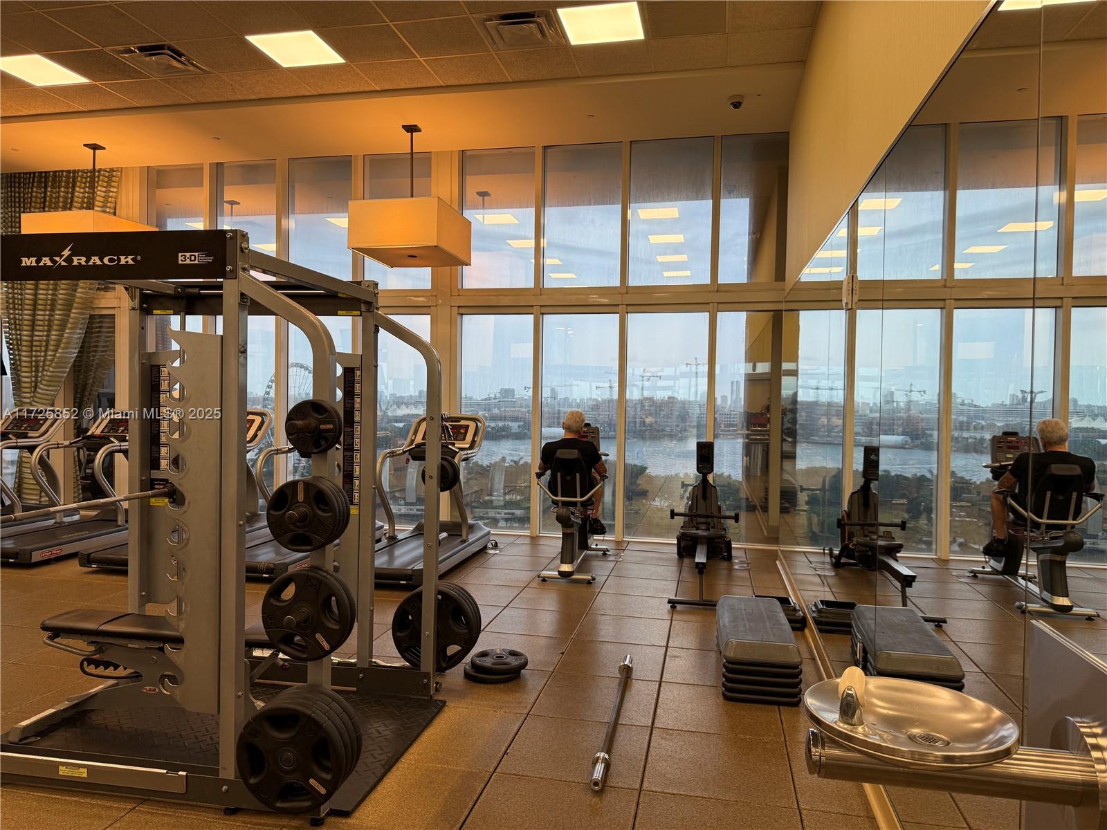 50 BISCAYNE CONDO - Residential