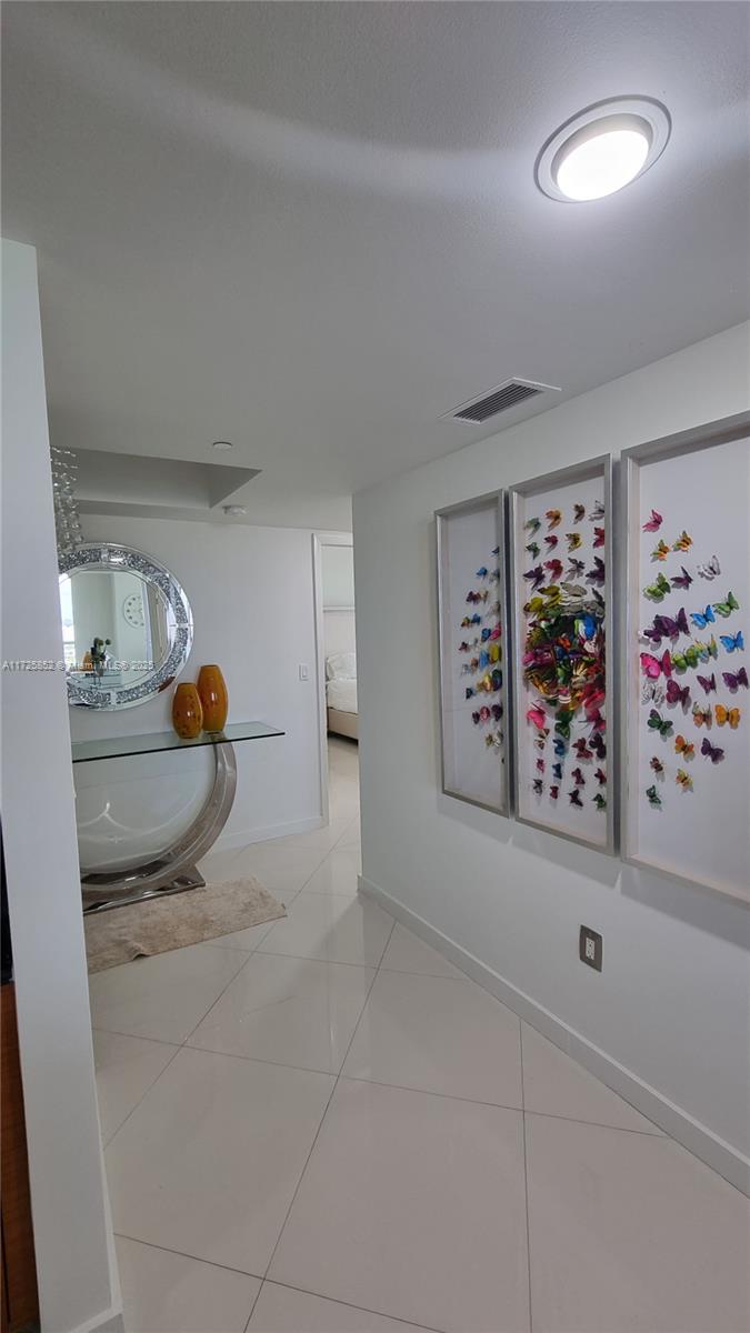 50 BISCAYNE CONDO - Residential
