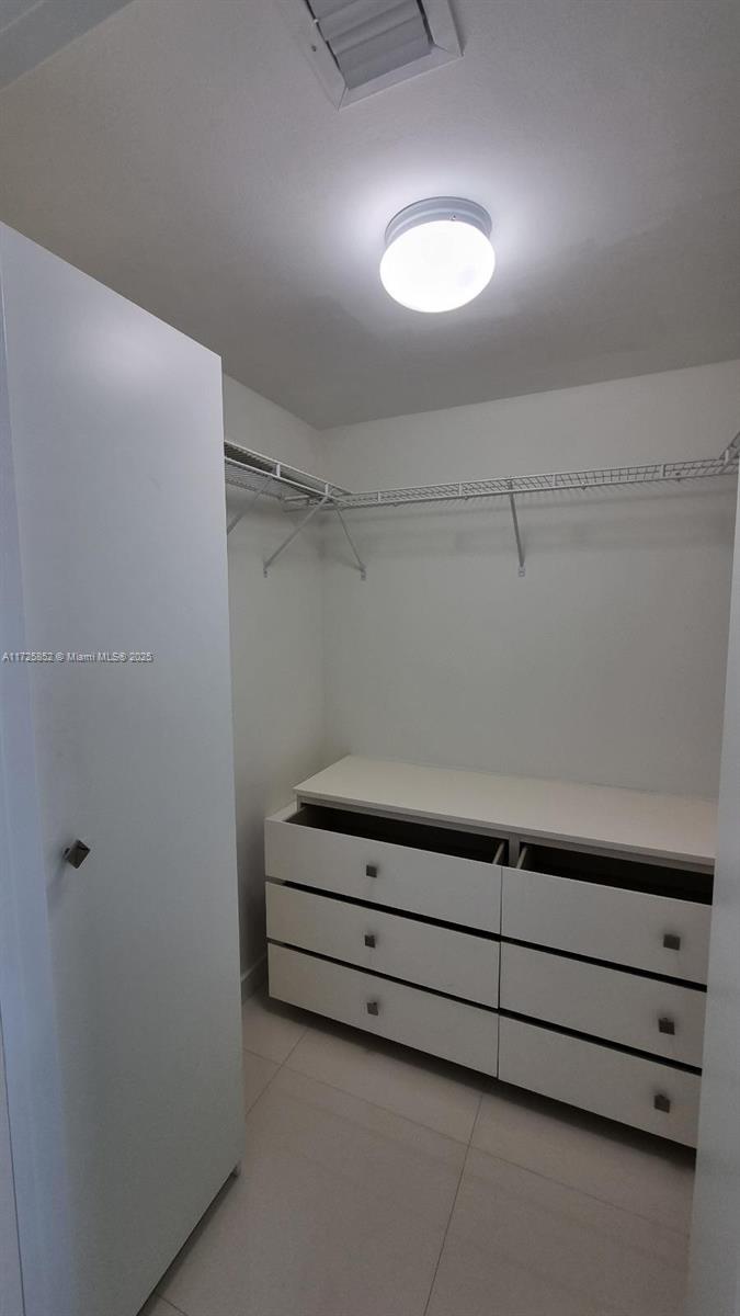 50 BISCAYNE CONDO - Residential
