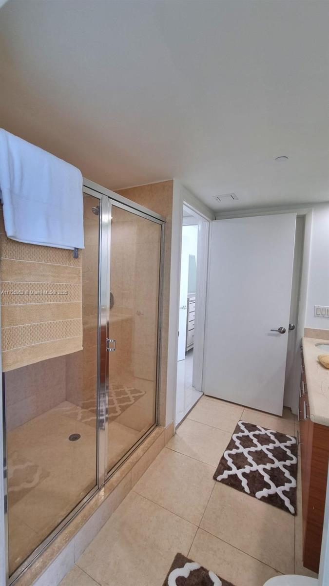 50 BISCAYNE CONDO - Residential
