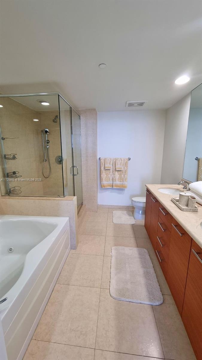 50 BISCAYNE CONDO - Residential