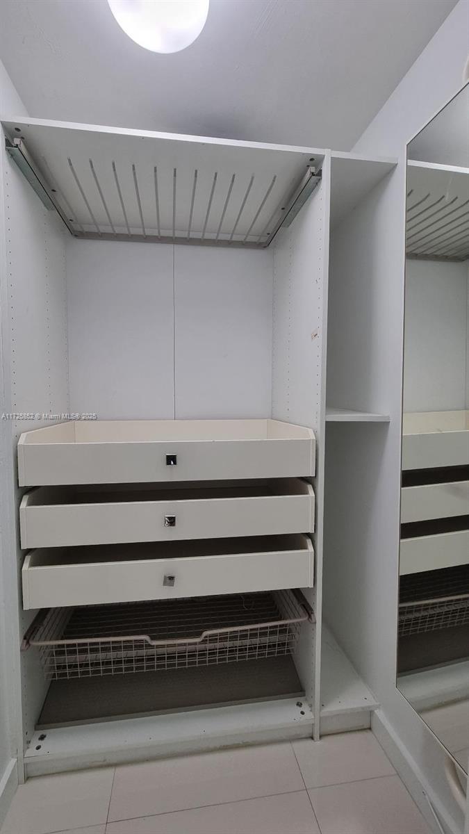 50 BISCAYNE CONDO - Residential