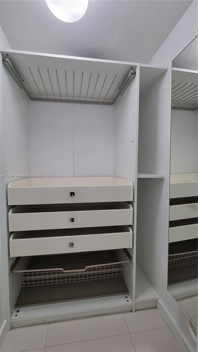 50 BISCAYNE CONDO - Residential