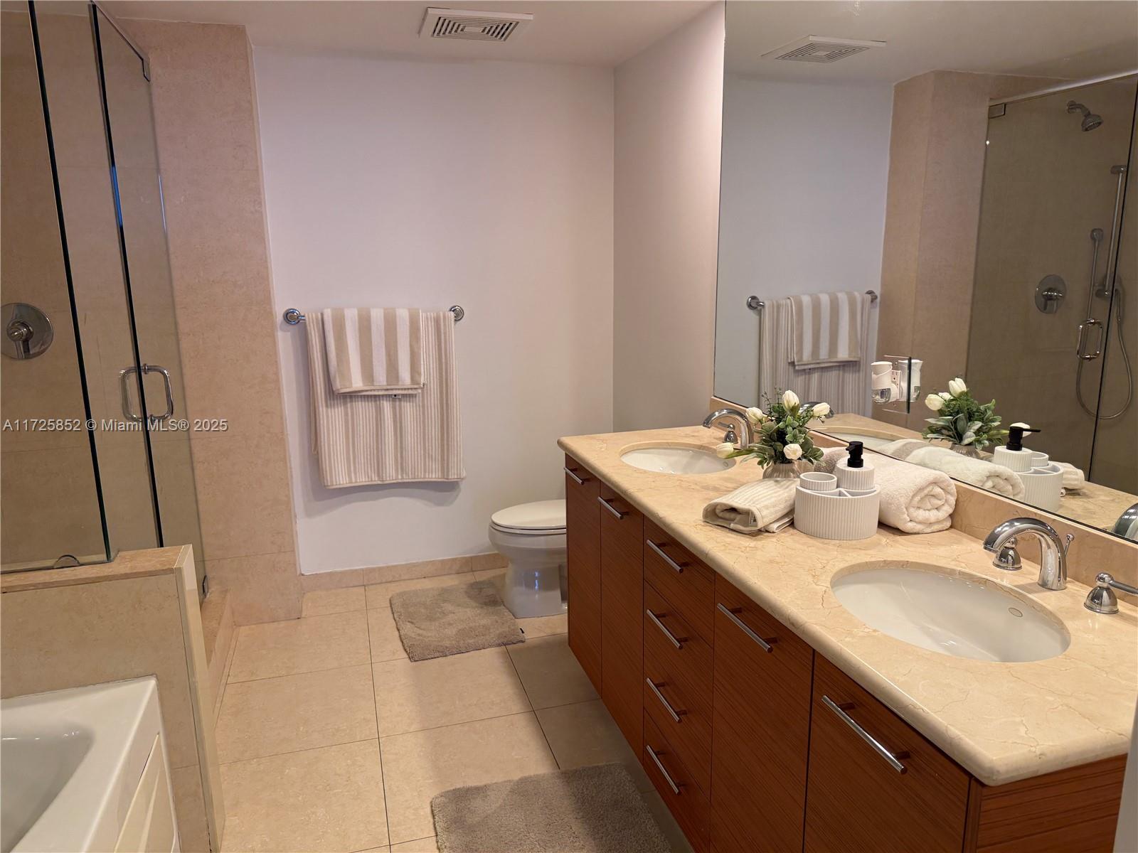 50 BISCAYNE CONDO - Residential