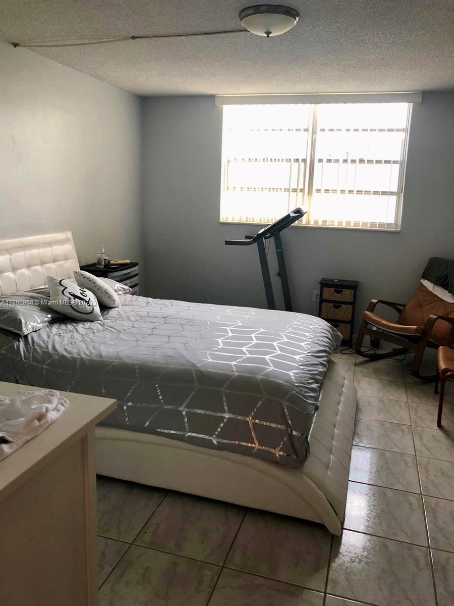 THREE HORIZONS NORTH COND - Residential Lease