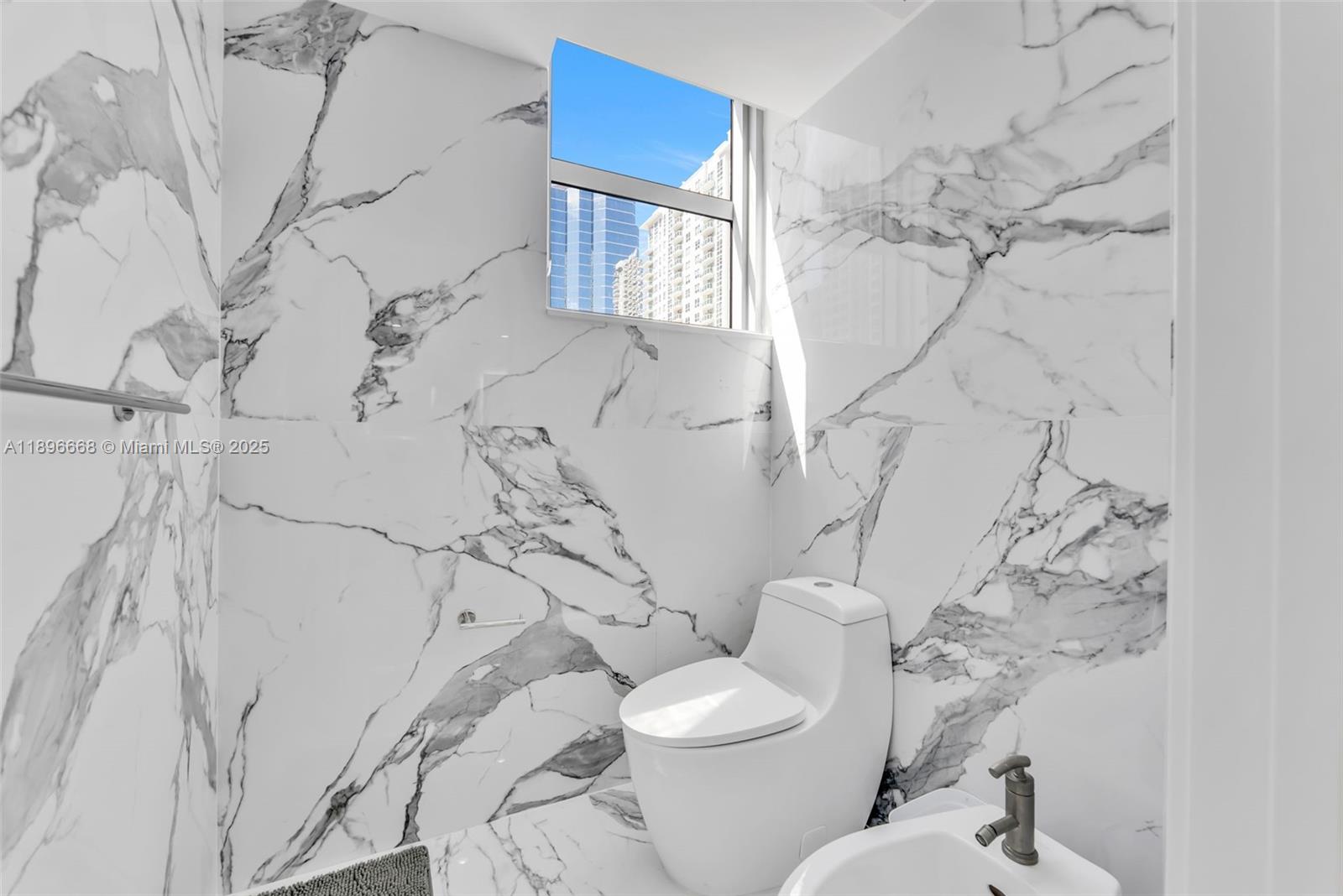 JADE RESIDENCES AT BRICKE - Residential Lease