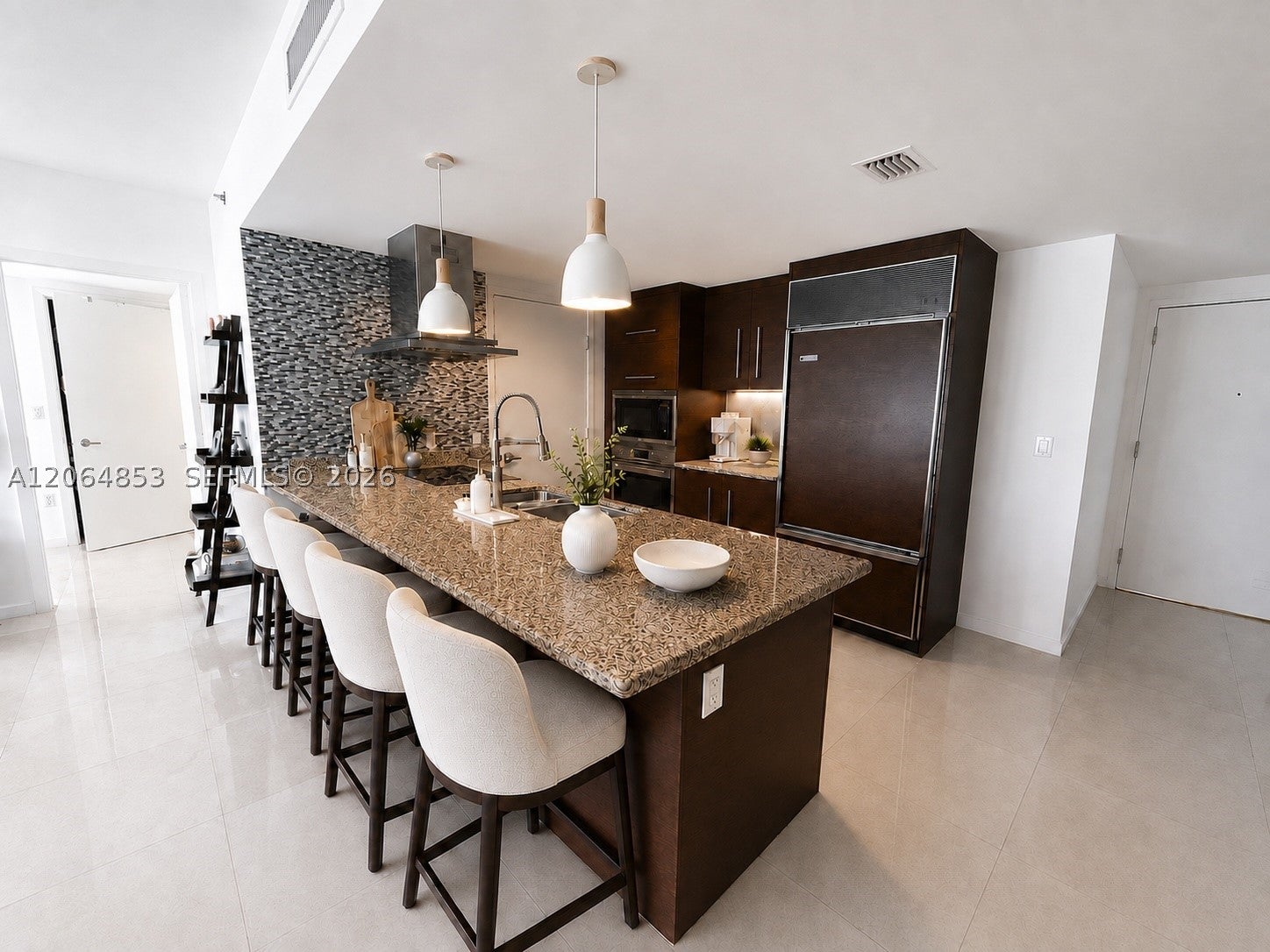 495 Brickell Ave 411