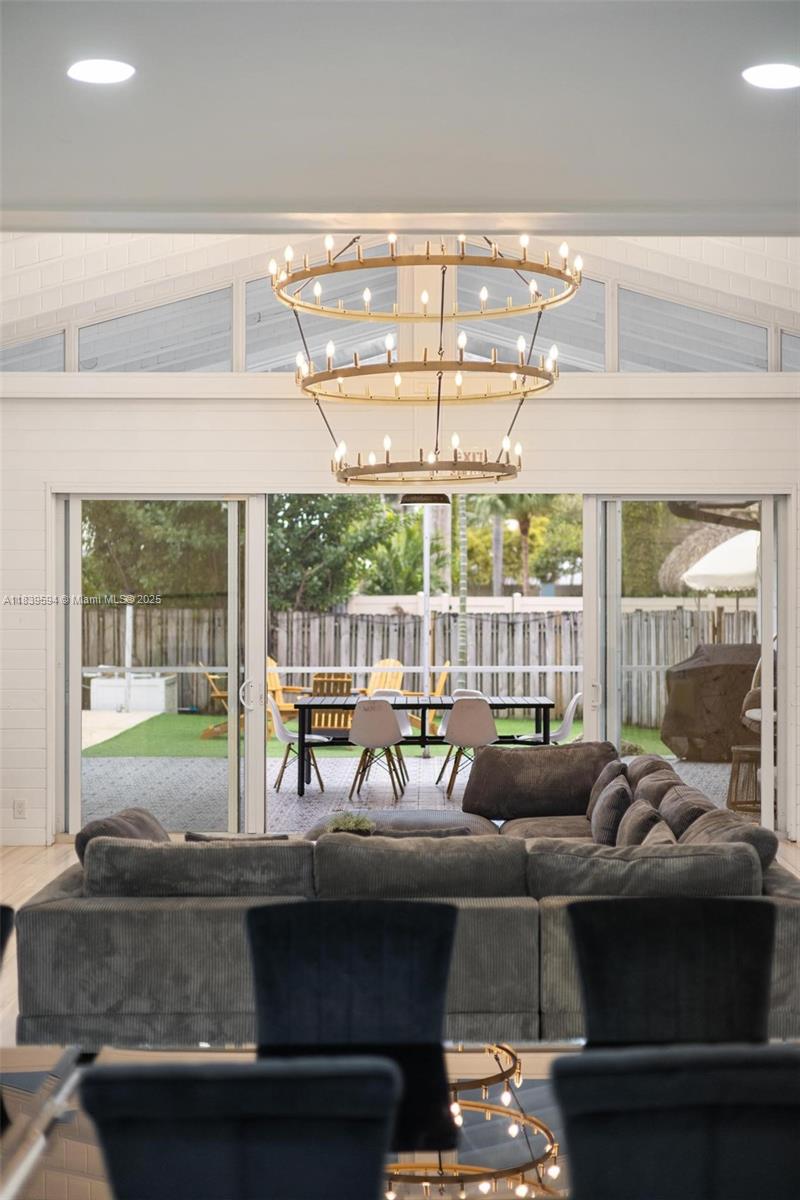 HOLLYWOOD LAKES SECTION - Residential