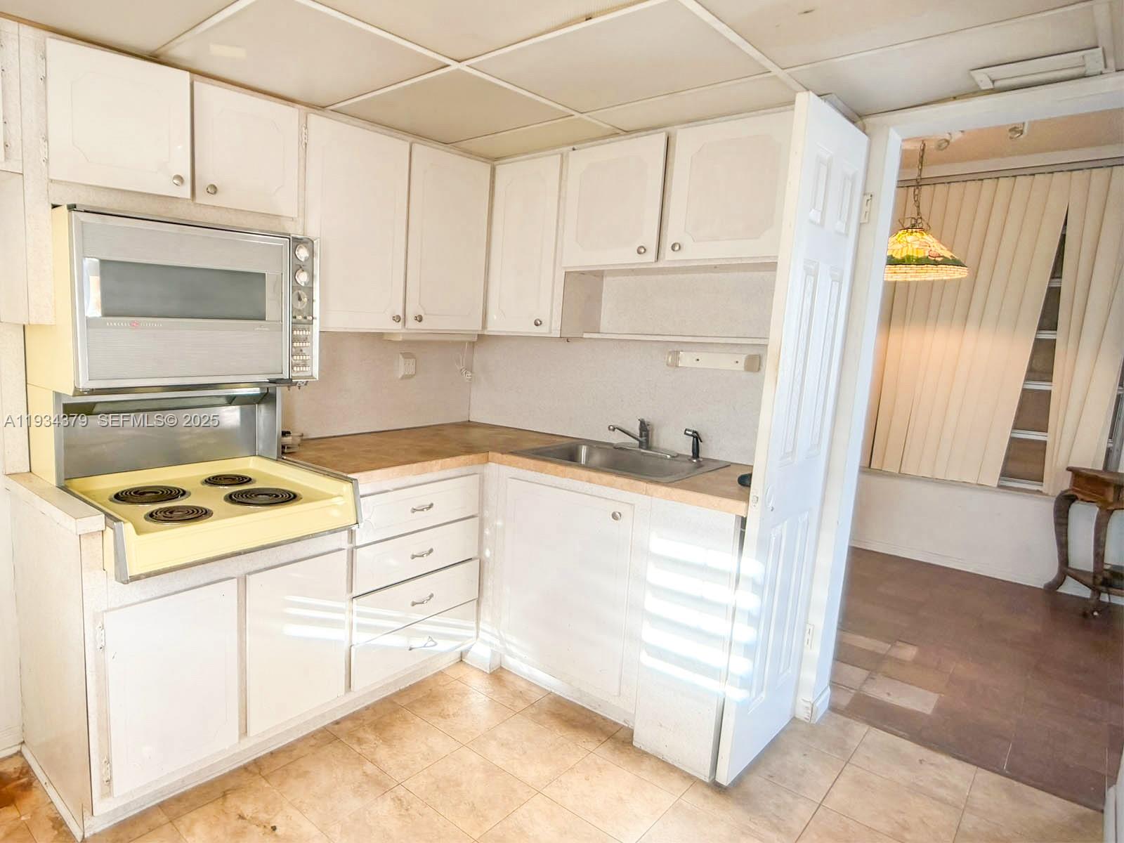 POINT EAST ONE CONDO-BLDG - Residential