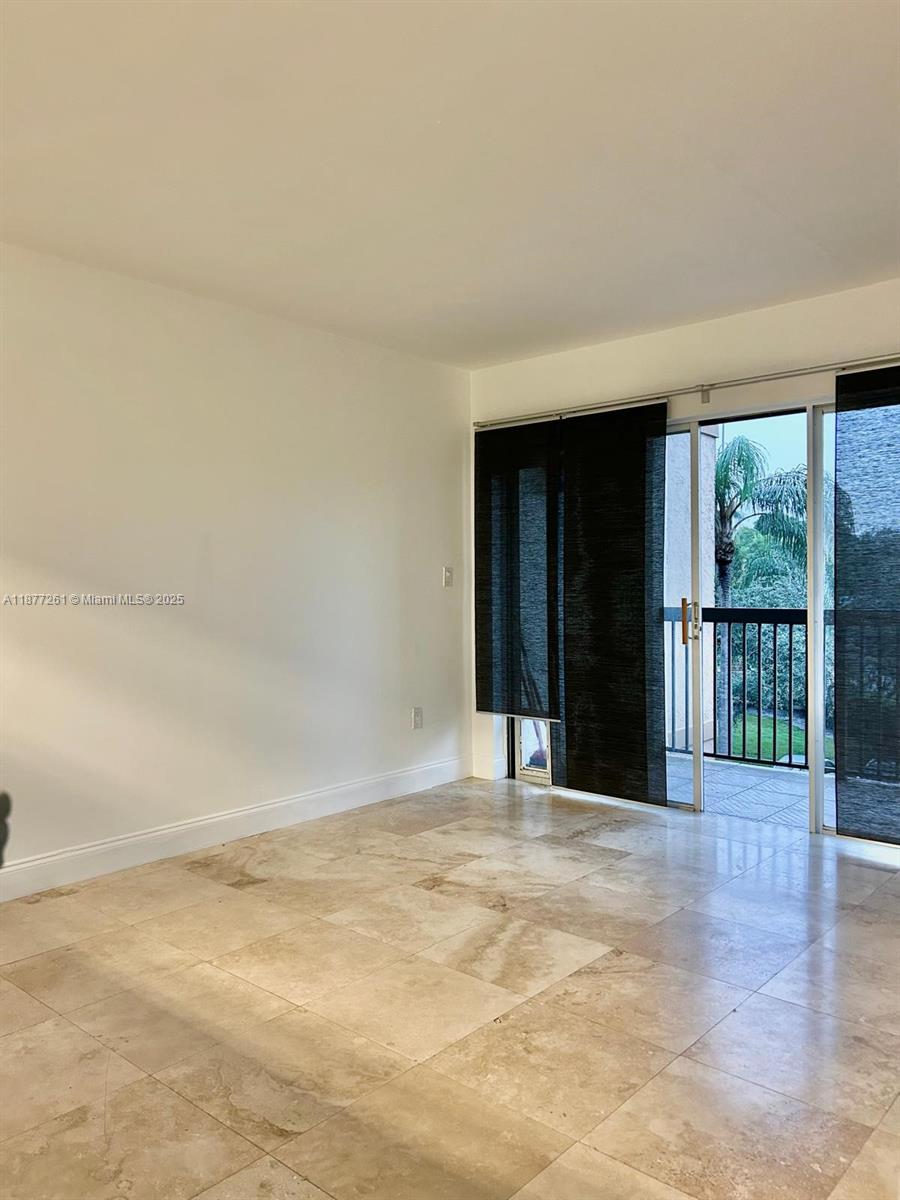 TENNIS CLUB II COURTS CON - Residential Lease