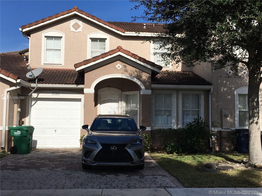 This is a 3 bedroom 2 1/2 bath first floor ceramic tiles second floor has carpet . This a desirable Riverside Villas community with security patrol guards 24/7 . This town house comes with a 1 car garage, great amenities ,pool , kids play area , close to schools next to turnpike also shopping centers near by .