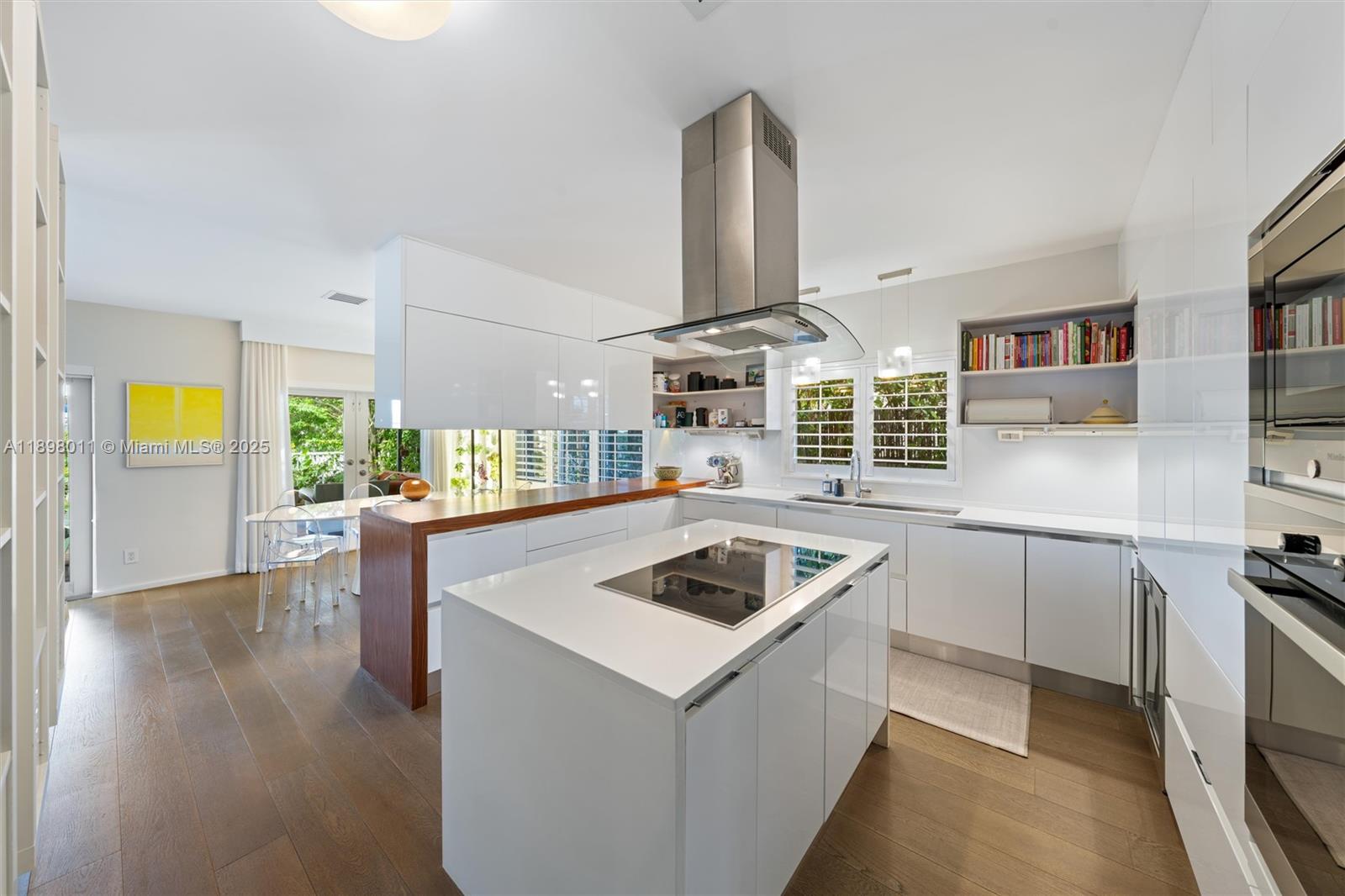 VENETIAN SEC KEYSTONE POI - Residential