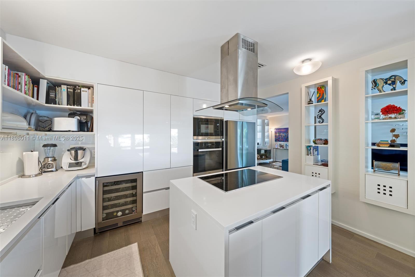 VENETIAN SEC KEYSTONE POI - Residential