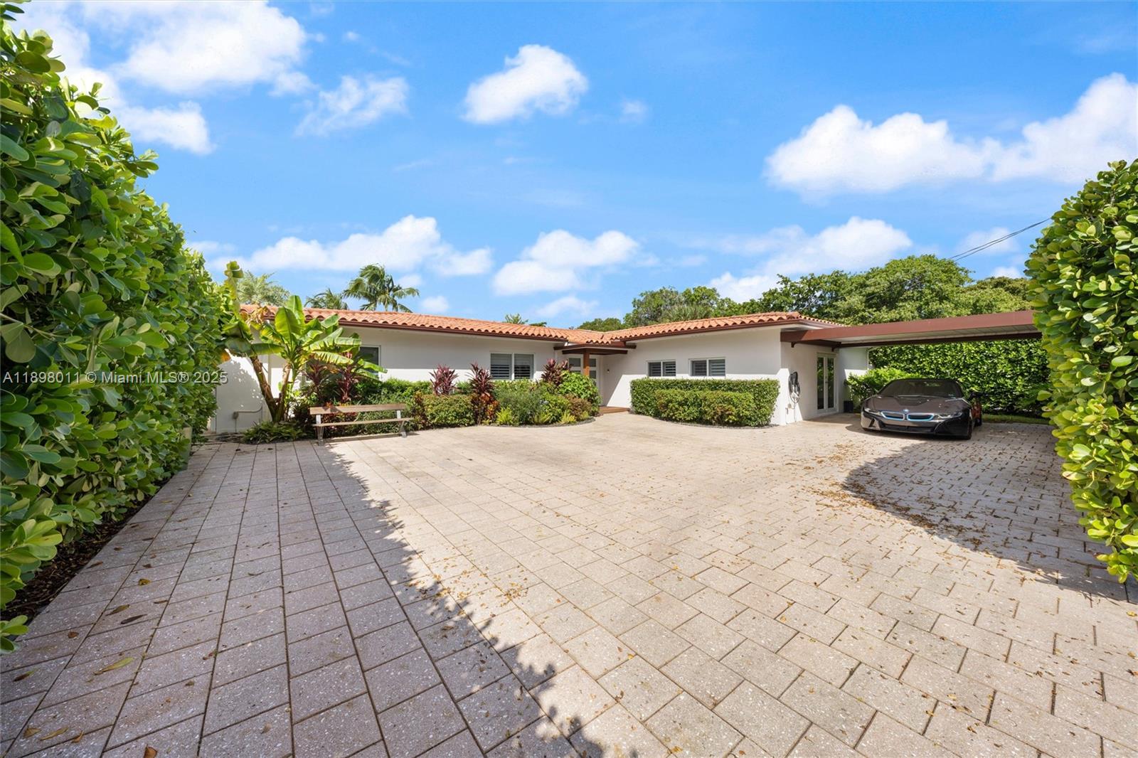 12944 Banyan Rd, North Miami, FL, 33181/$3,000,000 1 12944 Banyan Rd