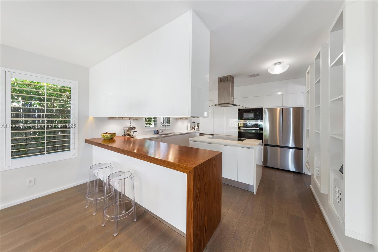 VENETIAN SEC KEYSTONE POI - Residential